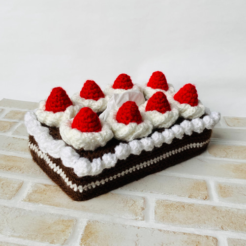 ティッシュケースケーキ 赤いいちごのチョコケーキ ティッシュケース 