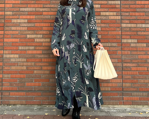 【HOLIDAY】ノルディックワンピース skinholictokyoさんコラボ】コードレースワンピース