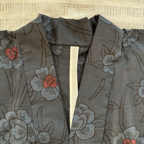 本場大島紬 作務衣 作務衣（上衣）華牡丹 現品限り 大人可愛い和の上衣