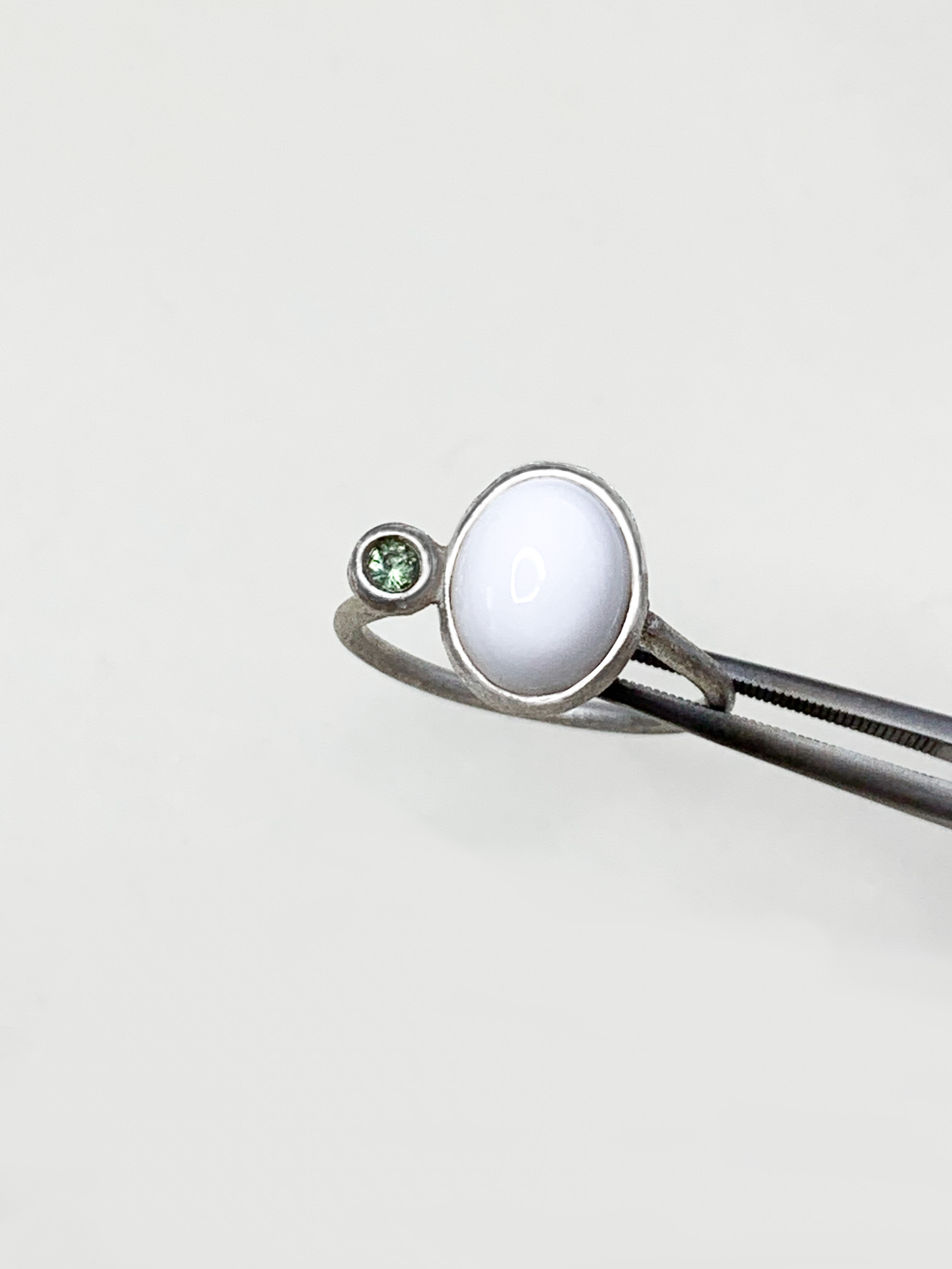 一点もの White Onyx w/Green Zircon リング/受注制作