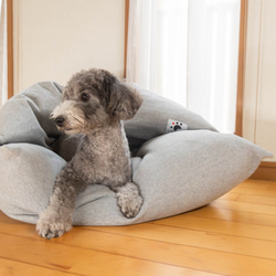 【ふとん屋さんが広げる輪】本物の羽毛を使ったなめらかクッション　ドーム型ダウンクッション　犬や猫に　ペットベッド 5枚目の画像