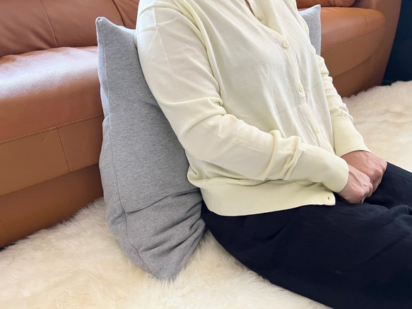 【ふとん屋さんが広げる輪】本物の羽毛を使ったなめらかクッション　ドーム型ダウンクッション　犬や猫に　ペットベッド 8枚目の画像