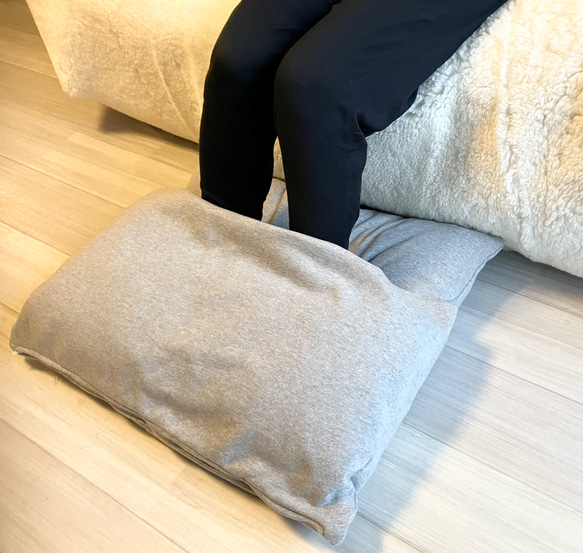 【ふとん屋さんが広げる輪】本物の羽毛を使ったなめらかクッション　ドーム型ダウンクッション　犬や猫に　ペットベッド 7枚目の画像