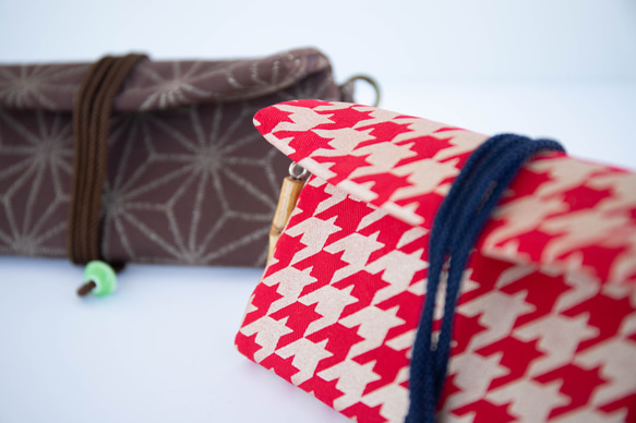 オーダー　Creema限定品　金彩工芸　千鳥格子　中色仕上げ　コットン赤色地製　「2WAY道中財布」 1枚目の画像