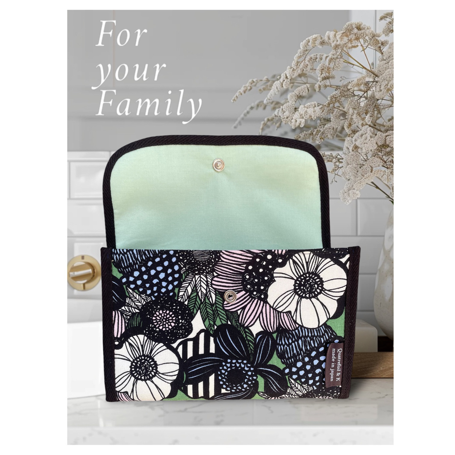 ワイド型A5が入る大人の北欧花柄コットンリネン母子手帳ケース2人用 通帳ケース ブラック×smokygreen 大容量