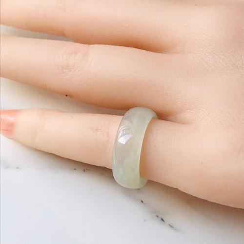 R300-0121］ ジェイド JADE ヒスイ 本翡翠 くりぬき リング 天然石 