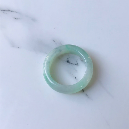 R300-0122］ ジェイド JADE ヒスイ 本翡翠 くりぬき リング