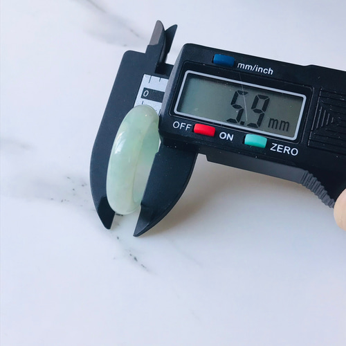 R300-0122］ ジェイド JADE ヒスイ 本翡翠 くりぬき リング 天然石