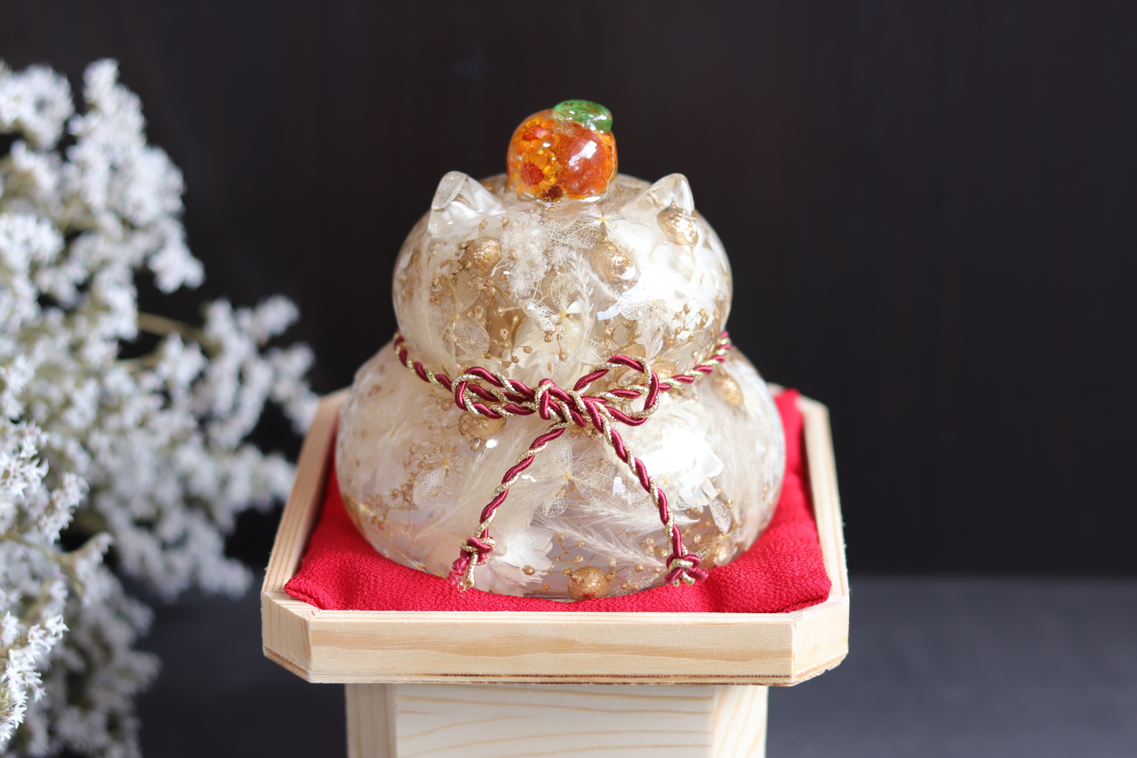 【creema限定】「小花を閉じ込めて」もっちり“お猫様”鏡餅+飾り紐チョーカー＊固まるハーバリウム＊プリザーブドフラワ