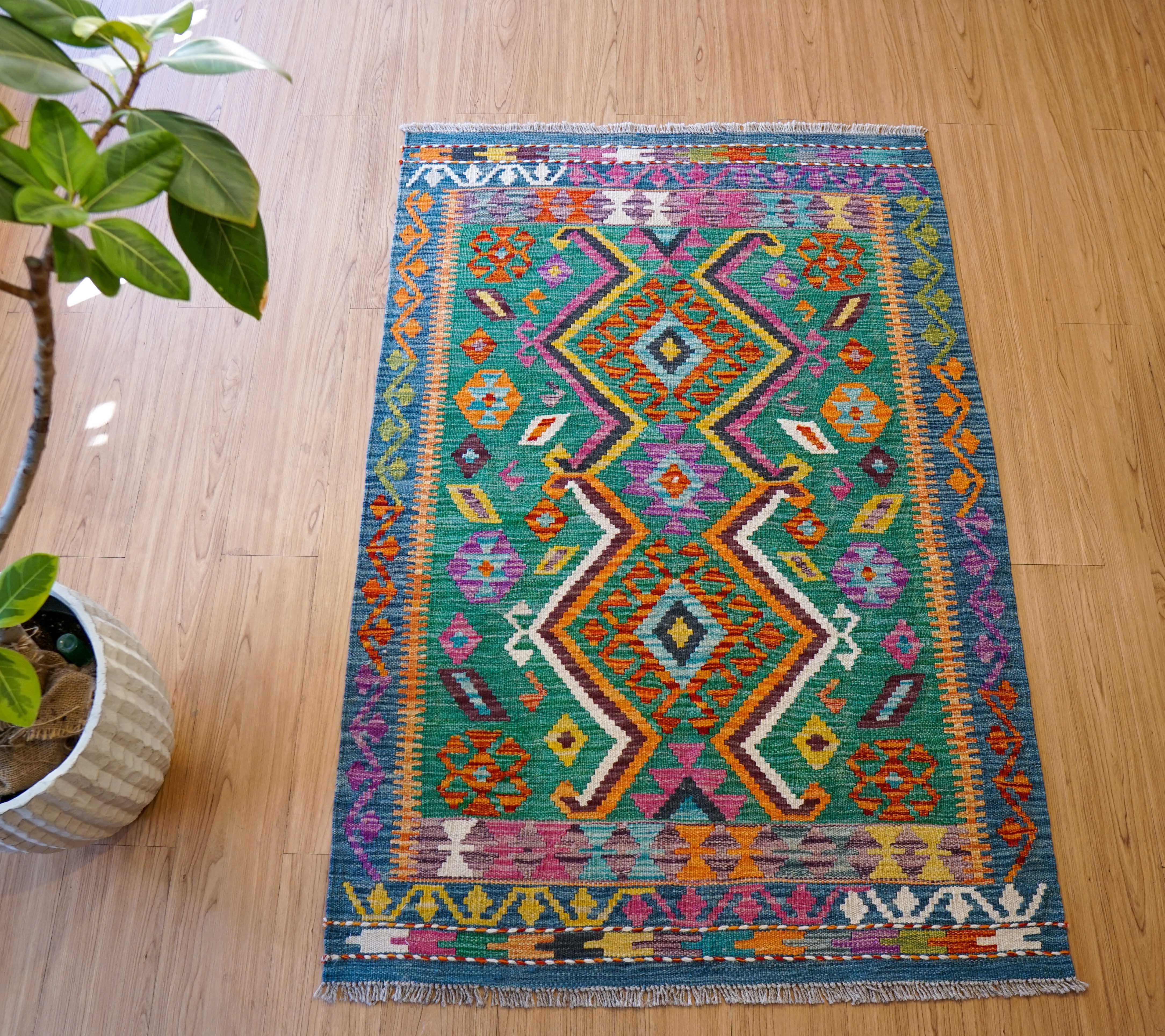 147×100cm　　アフガニスタン　手織り　キリム　　　ペルシャ絨毯 29,250円