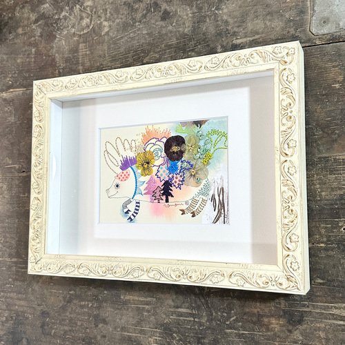 刺繍入り水彩画「ブタと冬の花たち。」（額付） 絵画 マスダトモミ