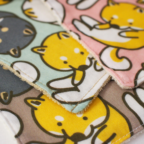 柴犬柄ガーゼタオルハンカチ 黒柴犬 白柴犬 ハンカチ・手ぬぐい まゆ