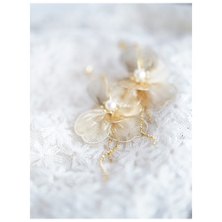 大振り透かしフラワーのピアス（イヤリング） 8枚目の画像