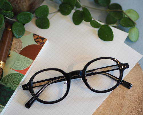 ラウンド型フレーム｜ブラック｜老眼鏡、だてメガネ、近視用・乱視用