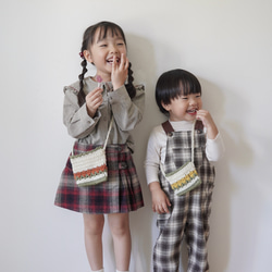 【 肩紐調節可能◎ 】全6色 2size キッズポシェット　お花　チューリップ　親子　姉妹　お友達とお揃い 3枚目の画像