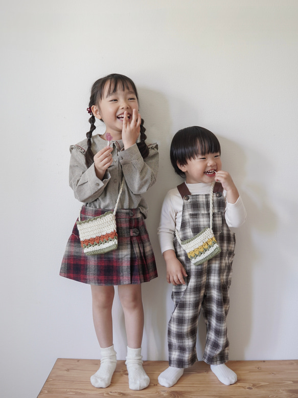 【 肩紐調節可能◎ 】全6色 2size キッズポシェット　お花　チューリップ　親子　姉妹　お友達とお揃い 3枚目の画像
