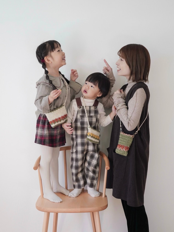 【 肩紐調節可能◎ 】全6色 2size キッズポシェット　お花　チューリップ　親子　姉妹　お友達とお揃い 4枚目の画像
