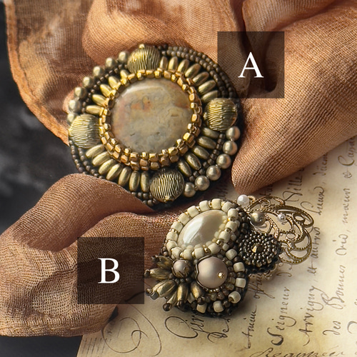 時を纏う、アンティークビーズブローチコレクション ブローチ ラヴィ