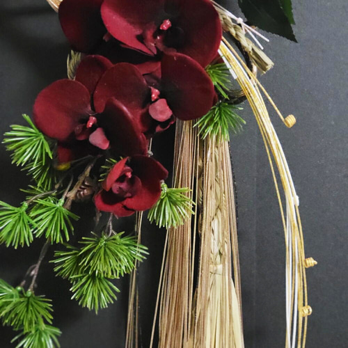 飛翔の年を迎える金彩鶴のしめ縄飾り｜和モダンお正月飾り〈迎春