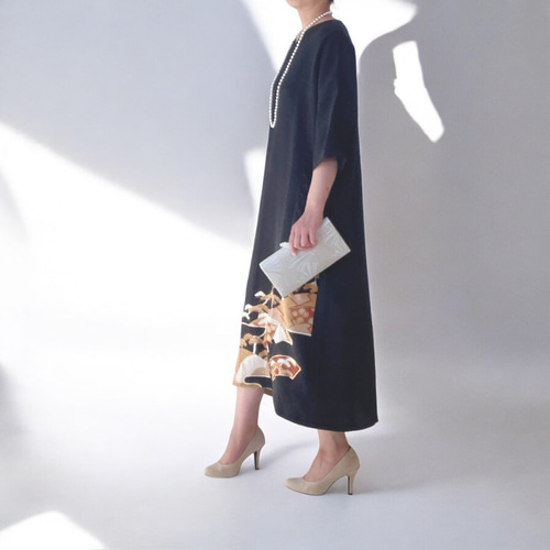 訳有り,黒留袖リメイク ワンピース 松,扇 和柄 正絹 シルク Mサイズ