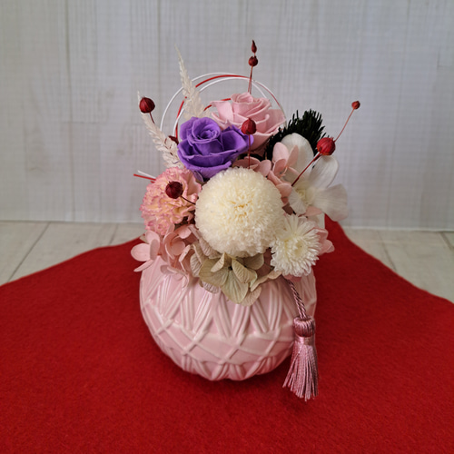 お正月飾り アレンジメント プリザーブドフラワー（白いピンポンマム