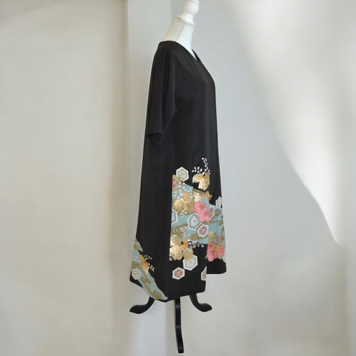 黒留袖リメイク ワンピース 流水文様,和柄 正絹 シルク Mサイズ 着物