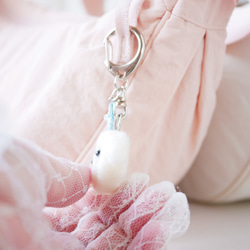 ペキニーズ犬とお花キーホルダー バッグにつけて一緒にお出かけ ギフト プレゼント ペキニーズグッズ 15枚目の画像