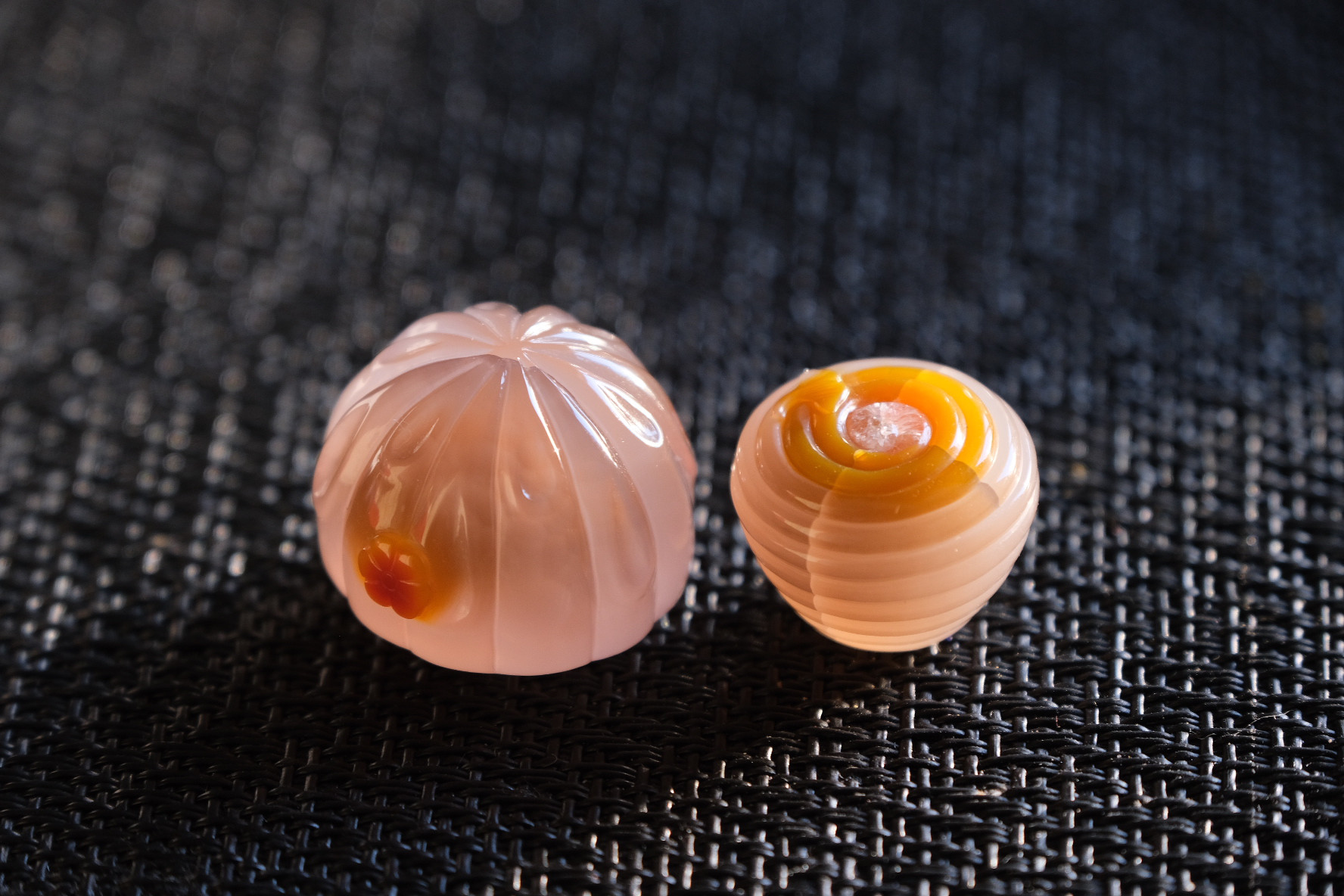 ゴビ石−1322 ゴビ瑪瑙　『和菓子』　訳あり　彫刻