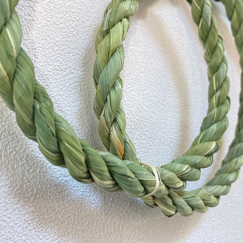 受注製作】蛇の真菰しめ縄オブジェ「HEBI」 立体・オブジェ MOKU 通販