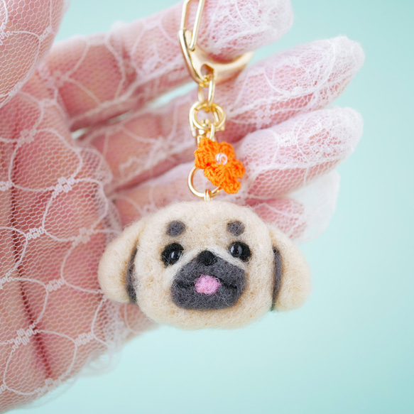 専用　ハンドメイド　刺繍　ペキニーズ　ストラップ　ミニバッグキーホルダー付き　犬 専用 ハンドメイド 刺繍 ペキニーズ ストラップ ミニバッグ