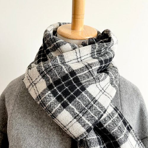 ウールガーゼのストールマフラー チェック ブラック ホワイト