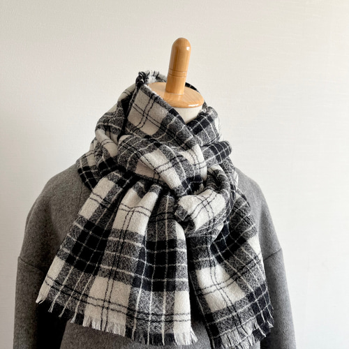 ウールガーゼのストールマフラー チェック ブラック ホワイト