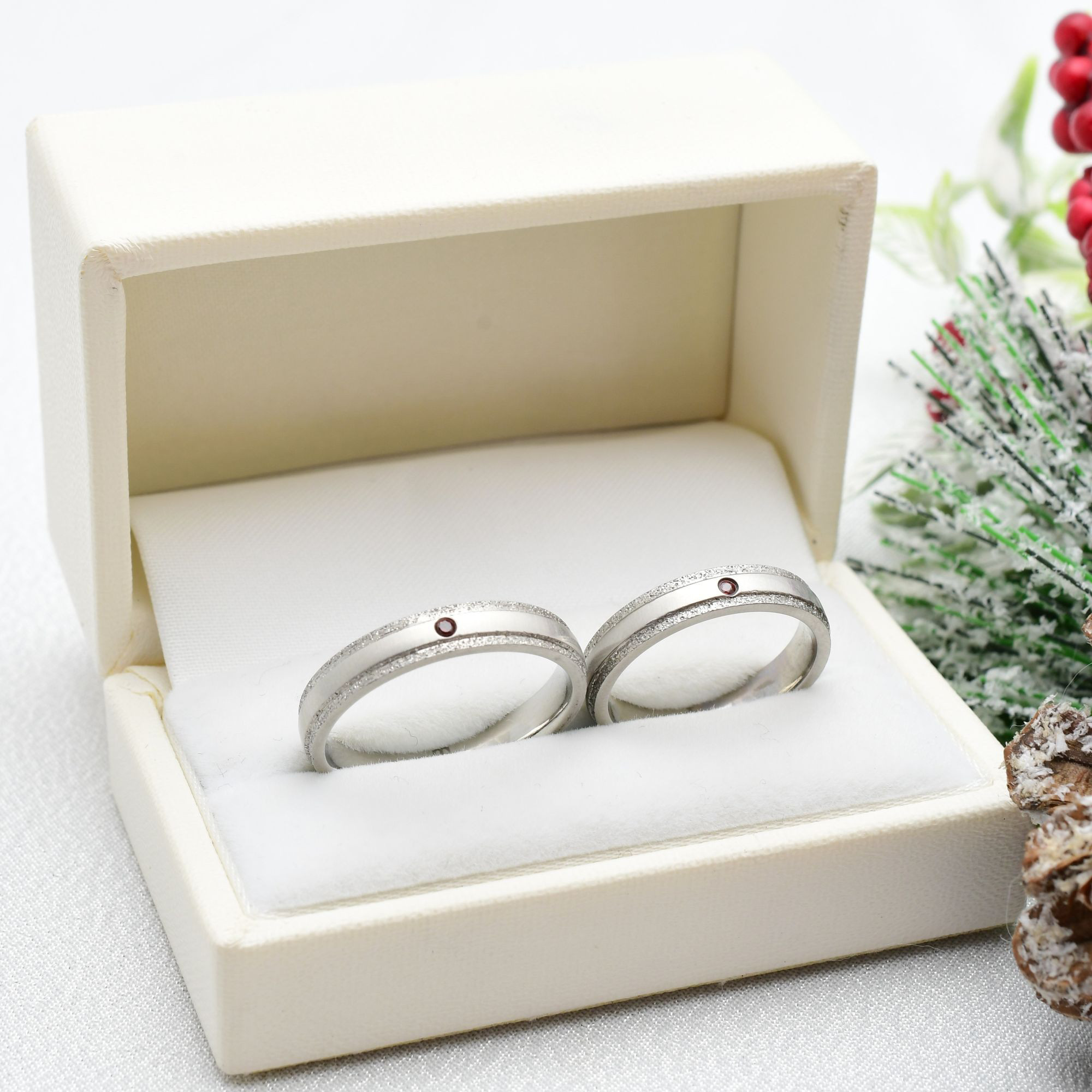 おふたりの誕生石ペアリング 刻印10文字無料・ふたりの誕生石リング アレルギー対応ステンレス316Ｌ ギフトラッピング