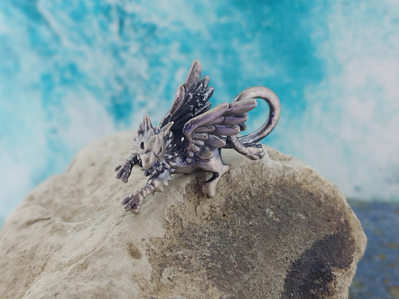 グリフォンぶら下がりイヤカフ・トップ 6枚目の画像