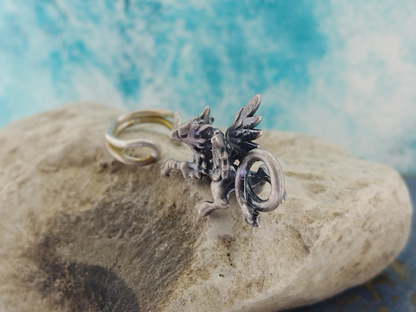 グリフォンぶら下がりイヤカフ・トップ 7枚目の画像