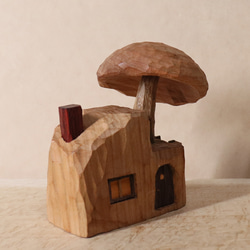 キノコの家 木彫り 木製 置物 インテリア雑貨（木材：山桜など）（No.T1043） 9枚目の画像