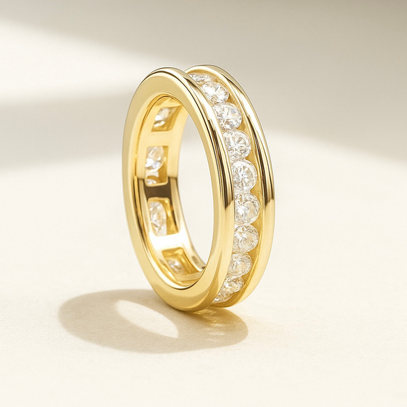 モアサナイト 2.5mm レール留め フルエタニティリング｜Dカラー VVS1 H&C 高輝度  YG 2枚目の画像