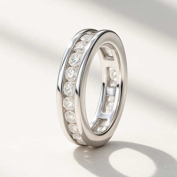 モアサナイト 2.5mm レール留め フルエタニティリング｜Dカラー VVS1 H&C 6枚目の画像