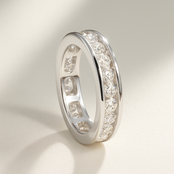 モアサナイト 2.5mm レール留め フルエタニティリング｜Dカラー VVS1 H&C 2枚目の画像