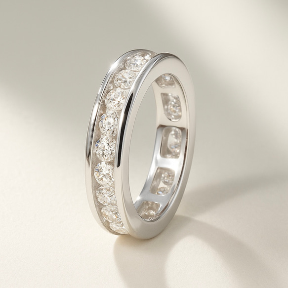 モアサナイト 2.5mm レール留め フルエタニティリング｜Dカラー VVS1 H&C 3枚目の画像