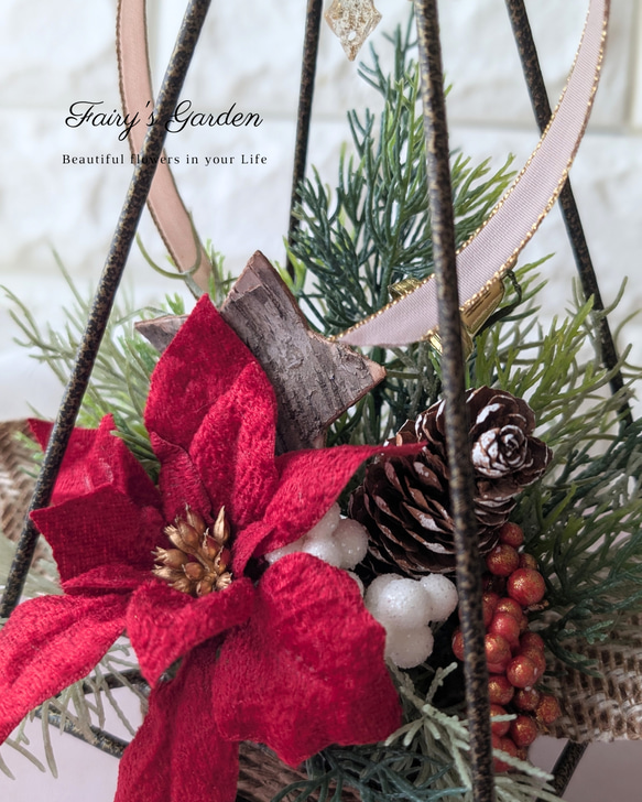 【再販】毎年飾れる赤いポインセチアの卓上クリスマスツリー　グリーン　造花　アーティフィシャルフラワー 3枚目の画像