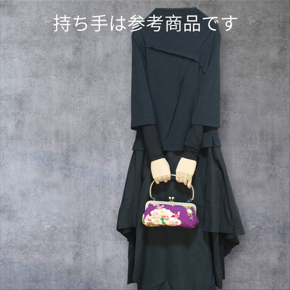 アンティーク着物リメイクがま口バック/紫の地に花柄/帯リメイクバッグ/スマホ入ります/byいろり 3枚目の画像