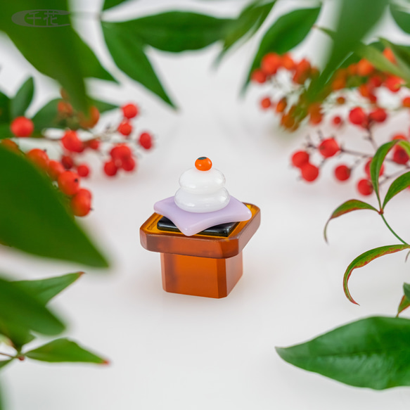 鏡餅と三宝、台座 ガラス細工 ミニチュア 【公式通販】