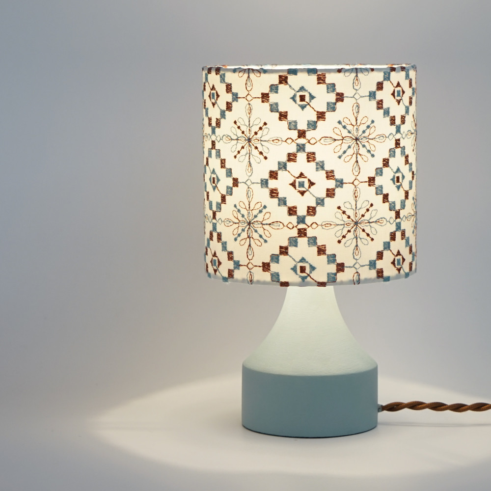 ◆HappyLamp◆S・Mサイズ/ジオメトリック/刺繍/テーブルランプ/スタンドランプ/照明