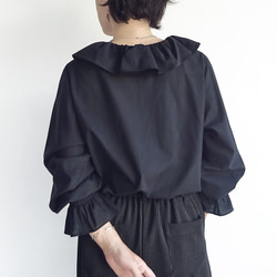 「ワケありな逸品R-12」フォーマルにも♪ ダブルラッフルカラーブラウス（ブラック） 8枚目の画像