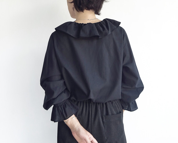 「ワケありな逸品R-12」フォーマルにも♪ ダブルラッフルカラーブラウス（ブラック） 8枚目の画像