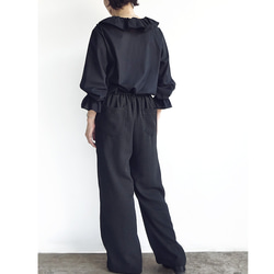 「ワケありな逸品R-12」フォーマルにも♪ ダブルラッフルカラーブラウス（ブラック） 9枚目の画像