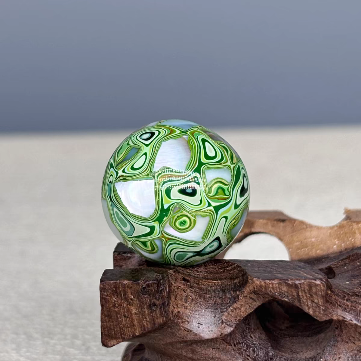 ハンドメイド ブレスレット バングル 漆器 漆塗り リストバンド 古代の技術 紫檀 白貝 誕生日 周年記念日