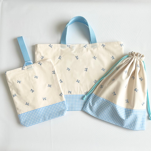 レッスンバッグ　上履き入れ　体操着袋　3点セット　リボン刺繍　サックスブルー レッスンバッグ上履き入れ体操着袋3点セットリボン刺繍サックス