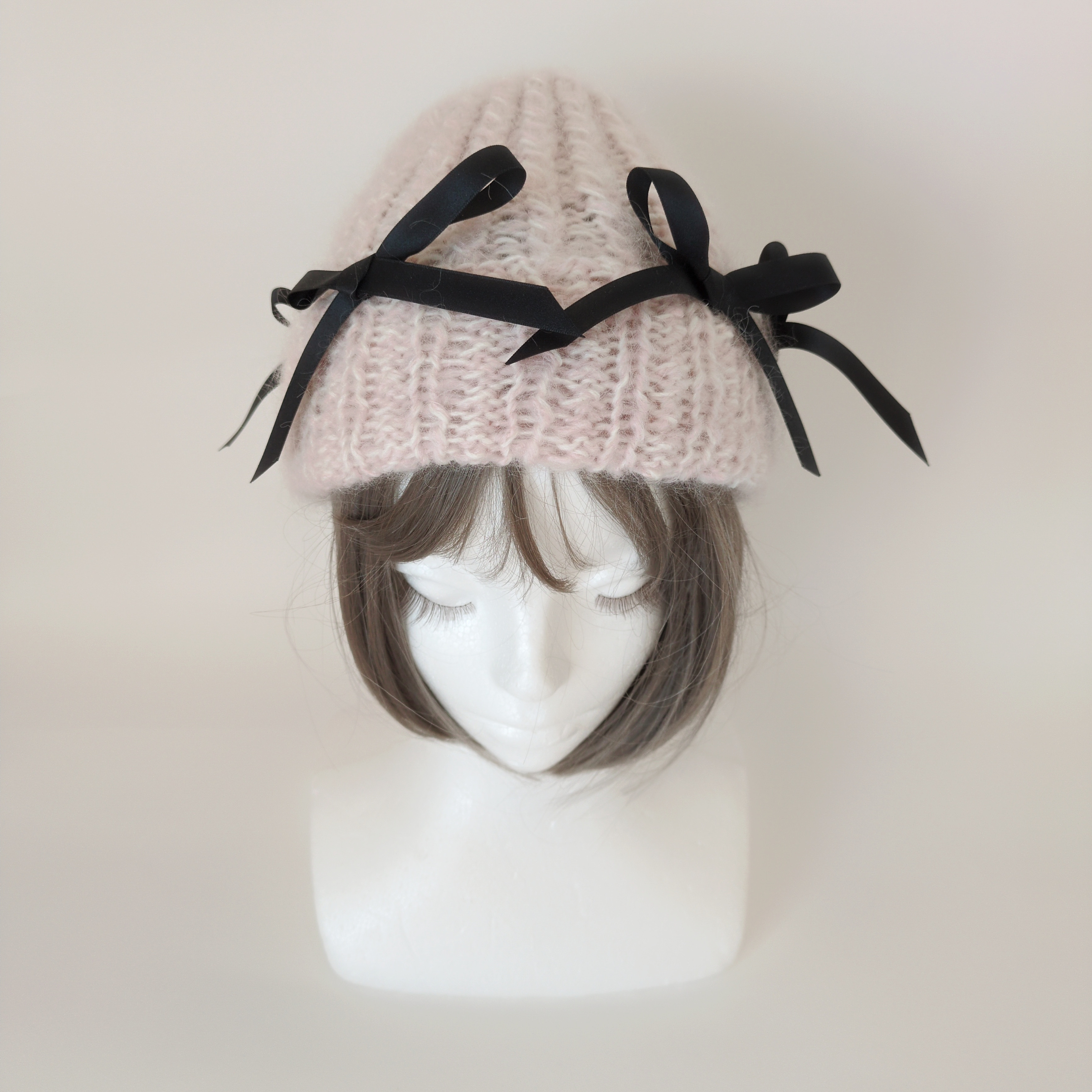 リボンのニット帽（ピンク＆ブラック）